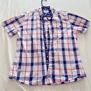 7 Diamond Large checkered patterned short sleeve button down shirt.